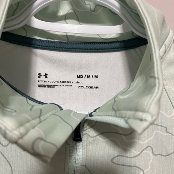 Under Armour 1/4 Zip - Picture 2 of 2